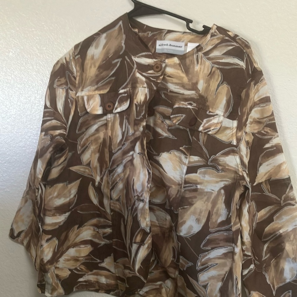 FINAL MARKDOWN Alfred dunner blouse 12p